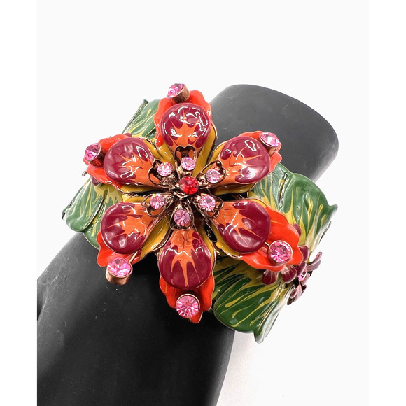WOW! Y2K Enamel Rhinestone Poinsettia Hinged CufF Christmas Bracelet Red Green - Picture 1 of 4